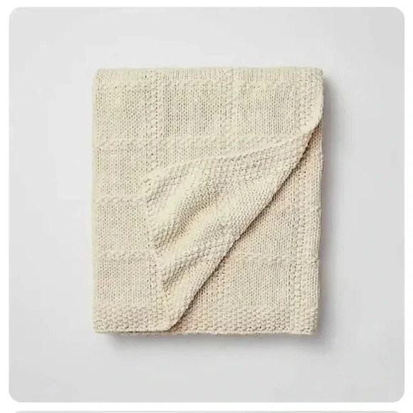 NWT STUDIO MCGEE GRID WOVEN THROW BLANKET - Picture 1 of 4
